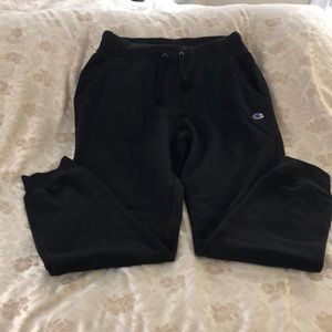 Women’s Champion sweatpants - Size M, black